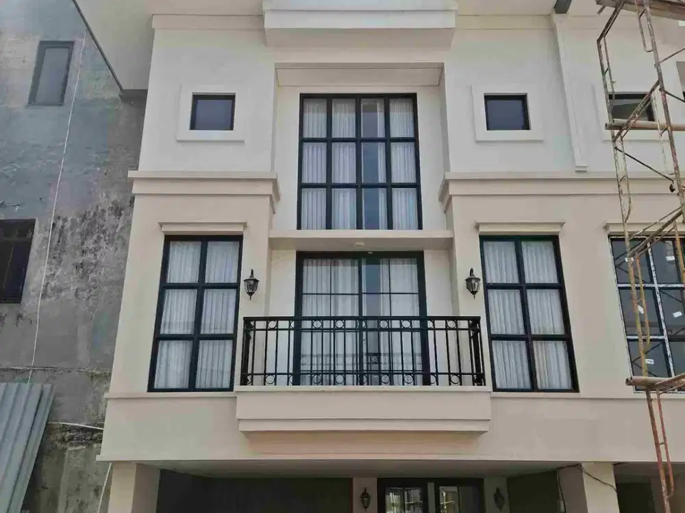 Town House dekat Gatsu, Kuningan Jakarta Selatan