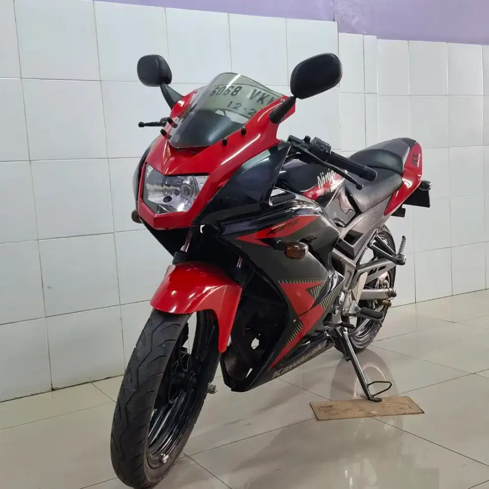 Kawasaki ninja 150RR 2014