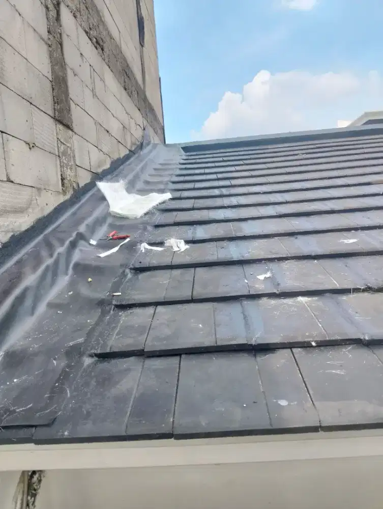 Tukang atap bocor ganti atap rumah renopasi bangunan
