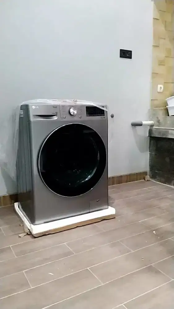 MESIN CUCI FRONT LOADING LG FV1285S3VS 8.5KG kondisi baru