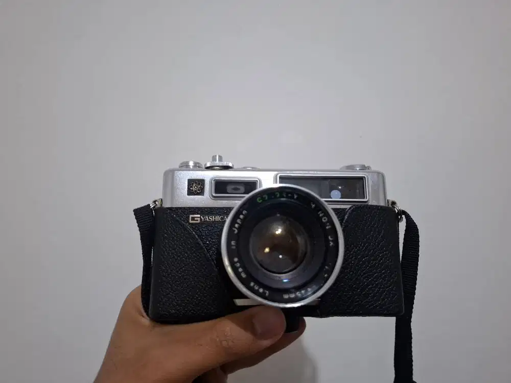 Kamera Analog Yashica Electro 35 GSN