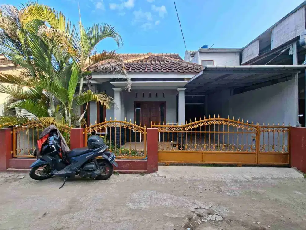 dijual rumah dalam cluster didekat kampus pgri sonosewu