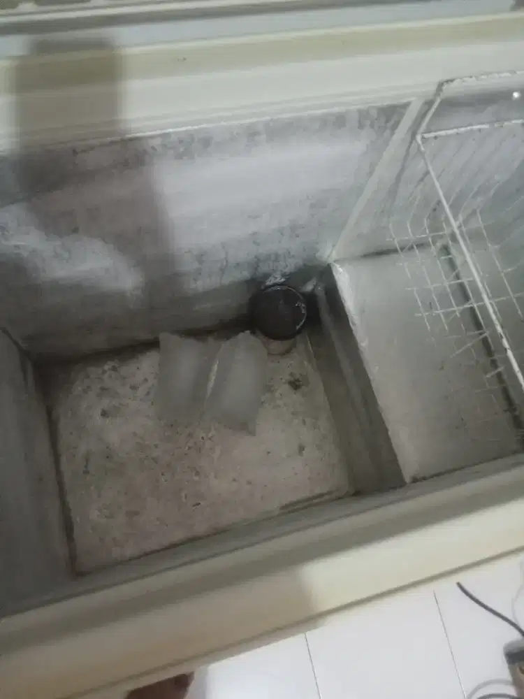 Freezer box chest freezer