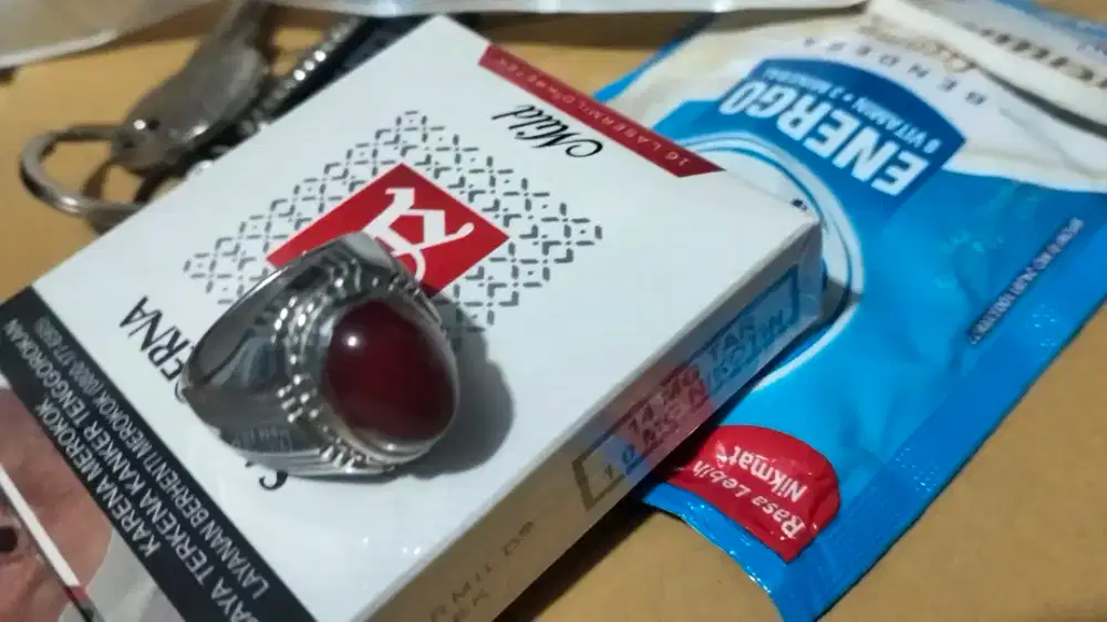 Batu Red Baron Joss