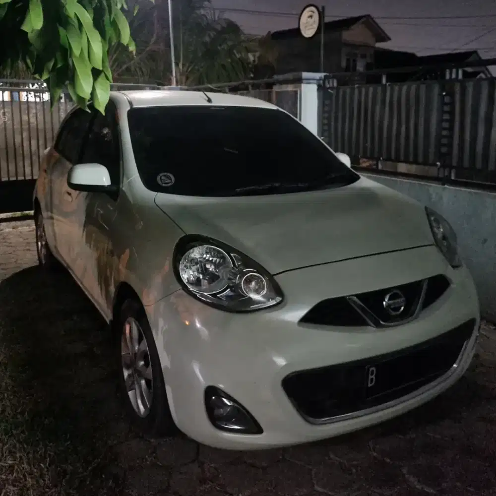 NISSAN MARCH 1.2 XS AT