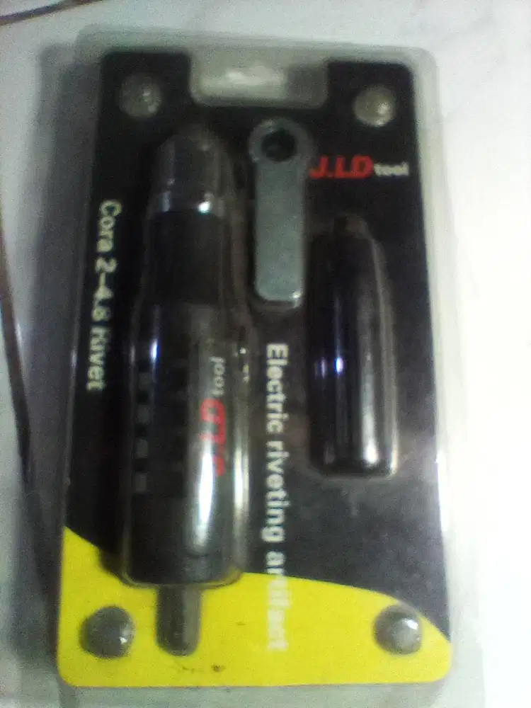 Electric rivetter adaptor