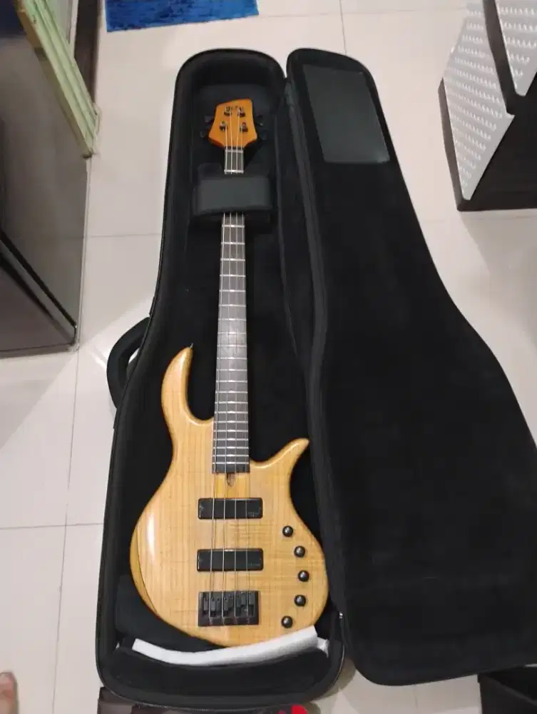 Cort RB4 elrick & ampli cort CM20B