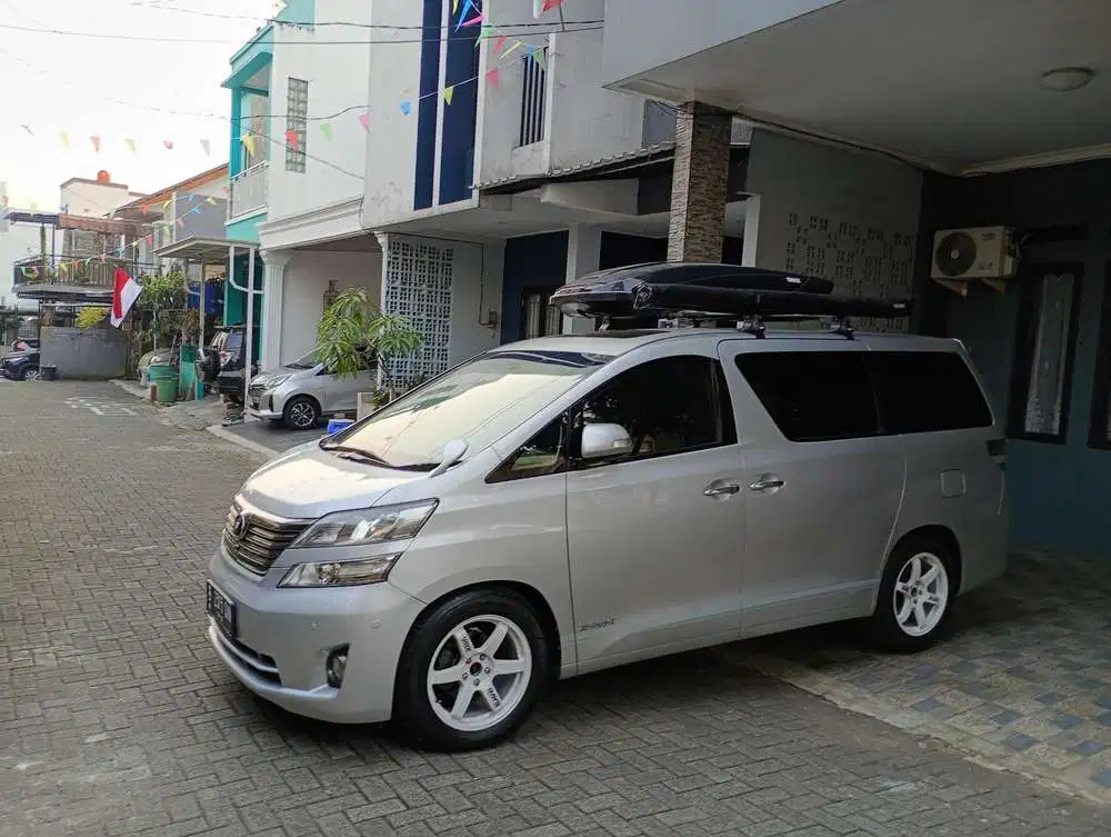 Toyota Vellfire 2011 Bensin