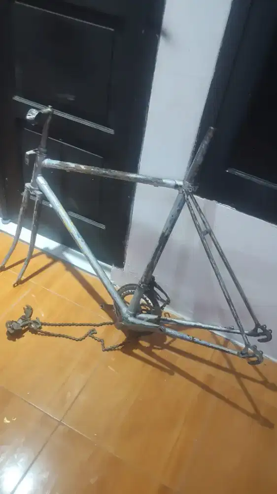 Frame set balap jadul size 22 Rata air