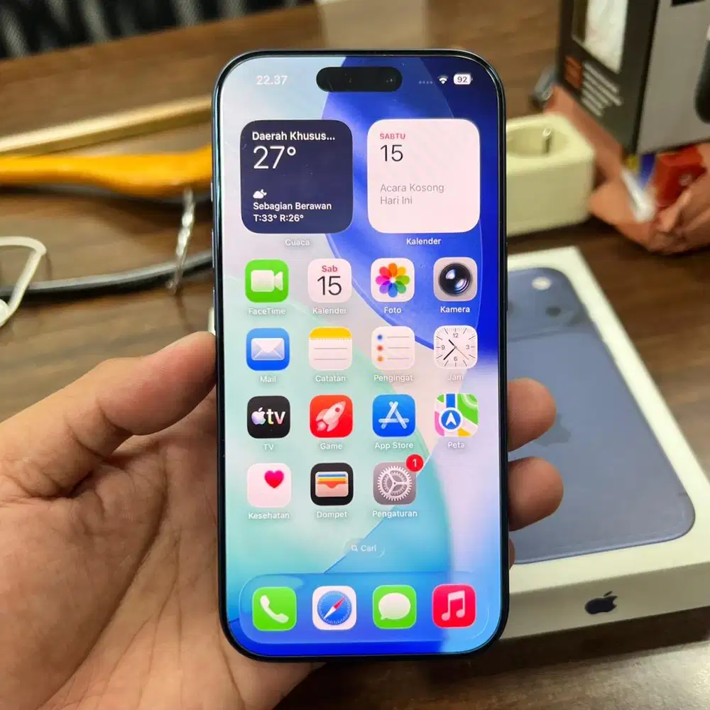 17 PRO 256 GB EX IBOX GARANSI ON DESEMBER FS ORI