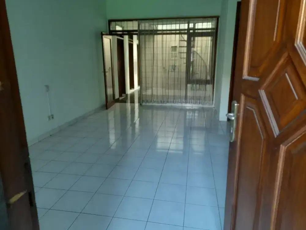 Rumah Murah Hitung Tanah di Batununggal Bandung