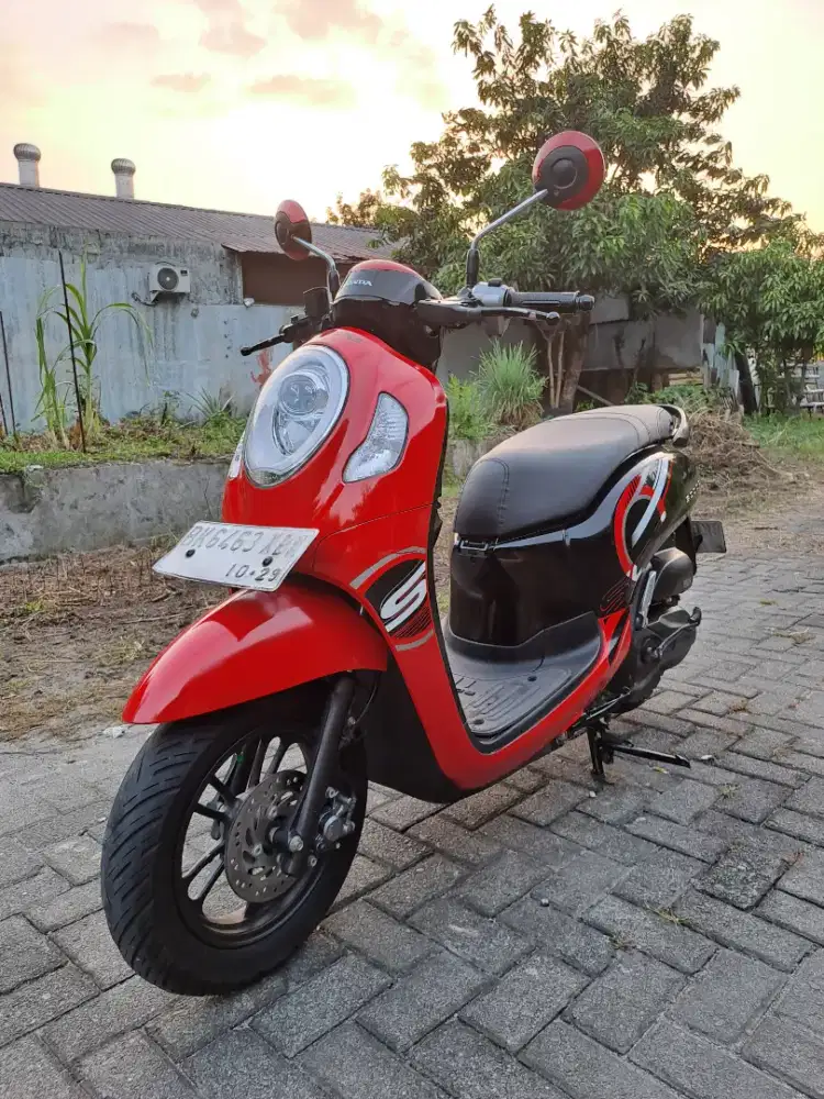 Honda Scoopy Sporty Red 2024