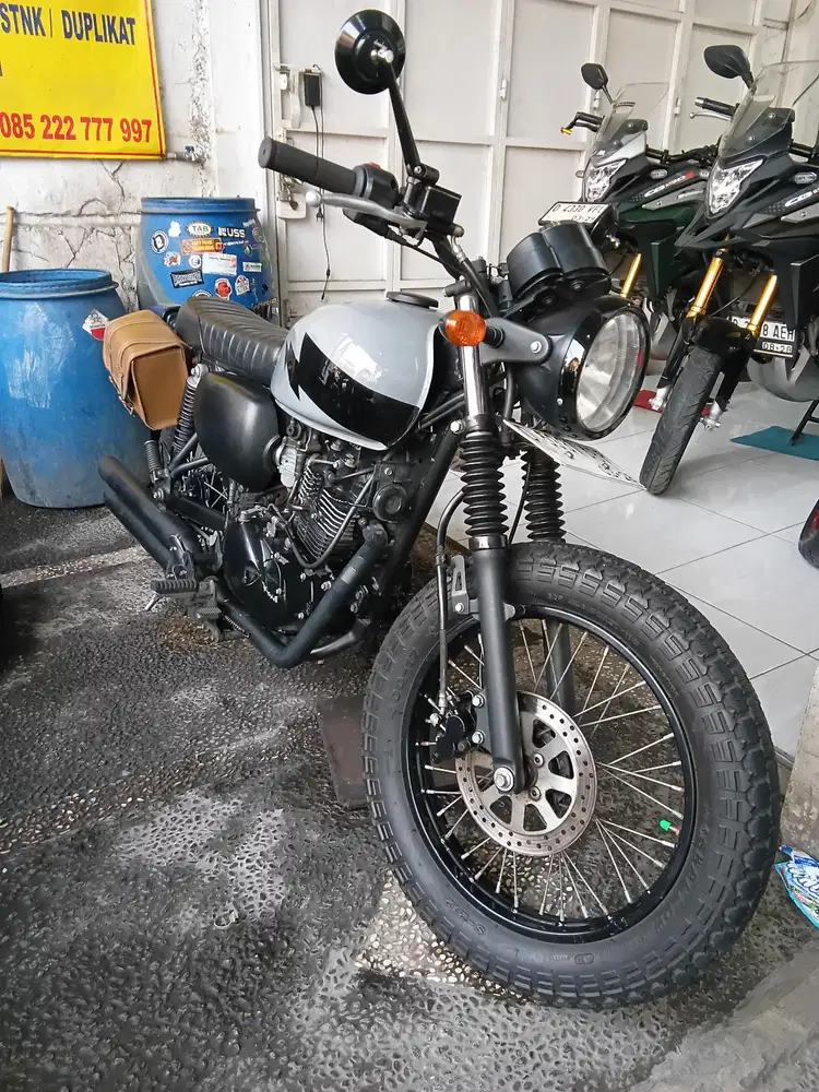 Kawasaki W175 SE Tahun 2018