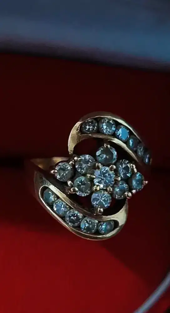 Cincin 18K Br 1,09 Ct – Berat 6,63 Gr, 20 Butir