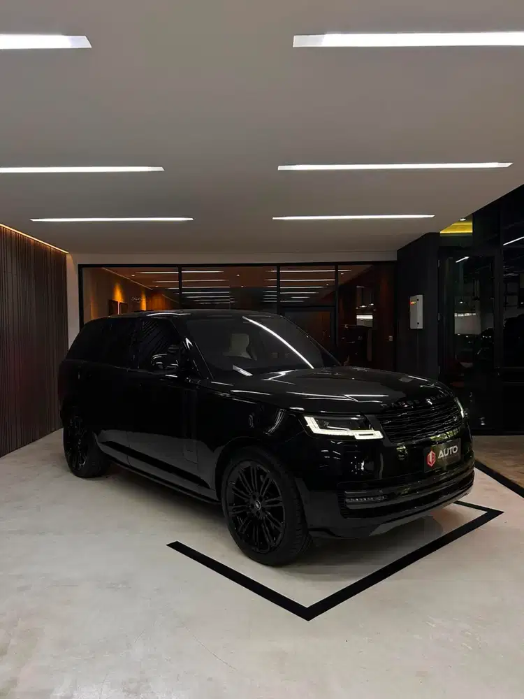 Range Rover 3.0L 400PS First Edition 2024 Hitam Km16rb B10BP Nik 2022