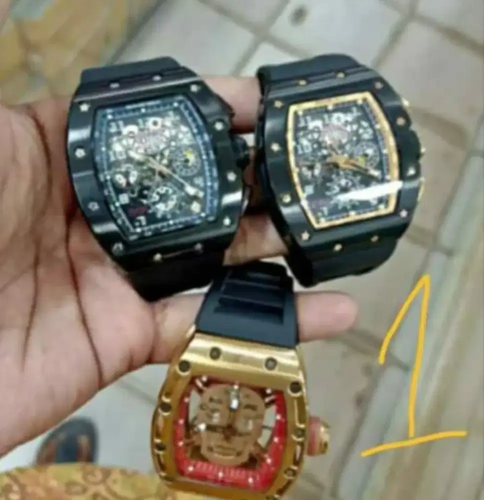 Di jual jam otomatis kaca tebal atas ,bawah kaca cembung, Richard Mile