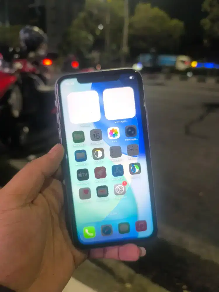 Iphone 11 128 inter fullset mulus nominus