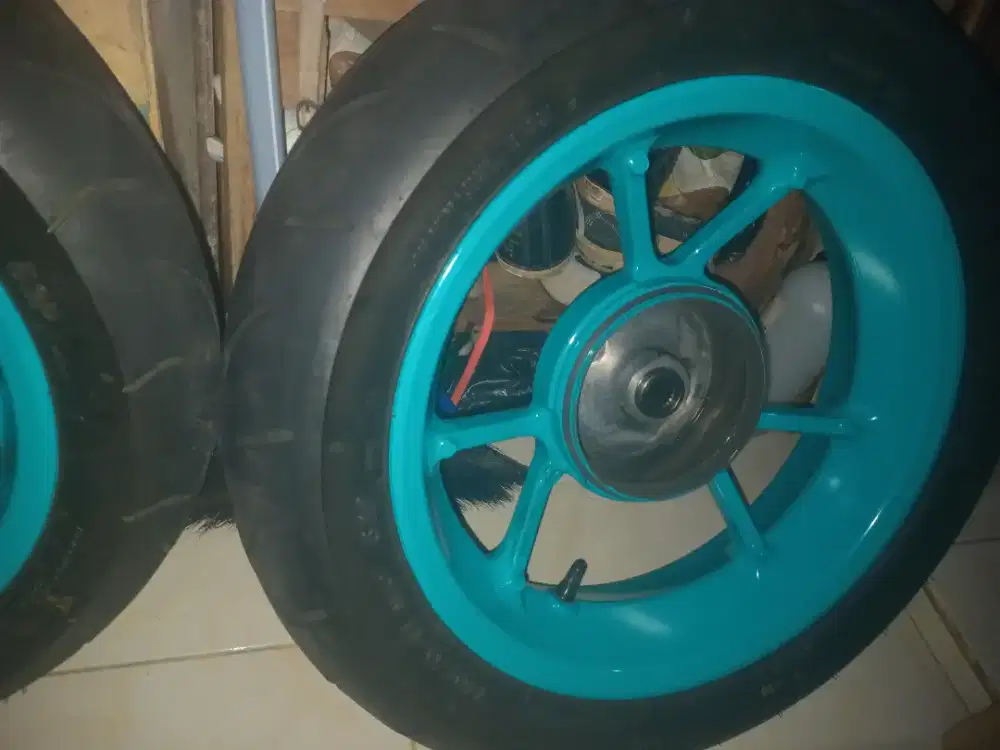 Pelek orisinal Yamaha Aerox