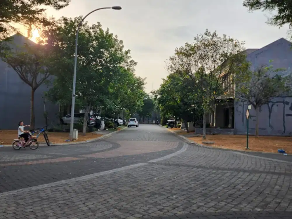 Kavling Strategis hook 180 m2 di GreenwichPark Luxmore, BSD City