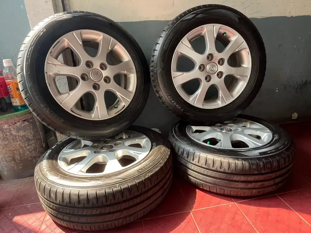 Velg OEM Toyota NAV1 R16 + Ban Dunlop