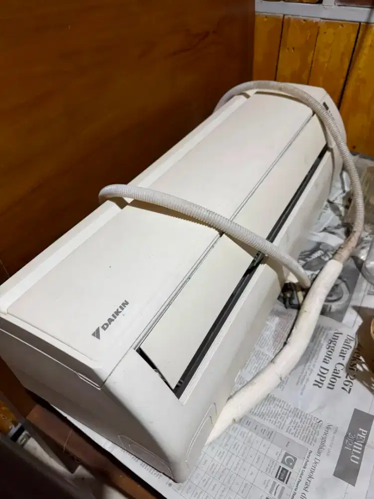 DIJUAL AC DAIKIN 1/2 PK