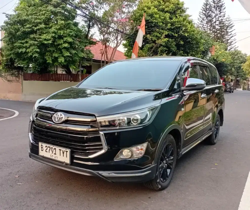 [Cash] Innova Venturer AT 2019 matic