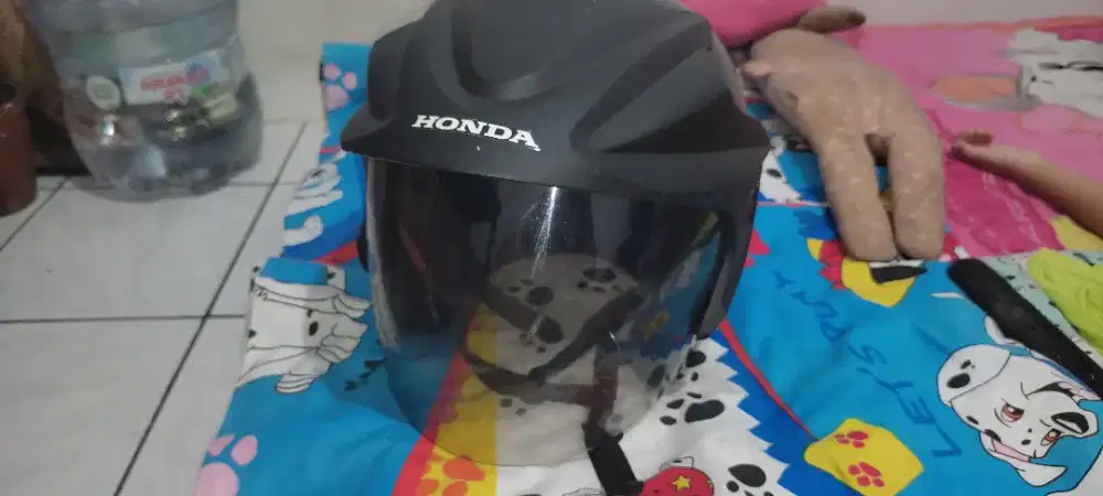 Helm masih bagus sesuai gambar