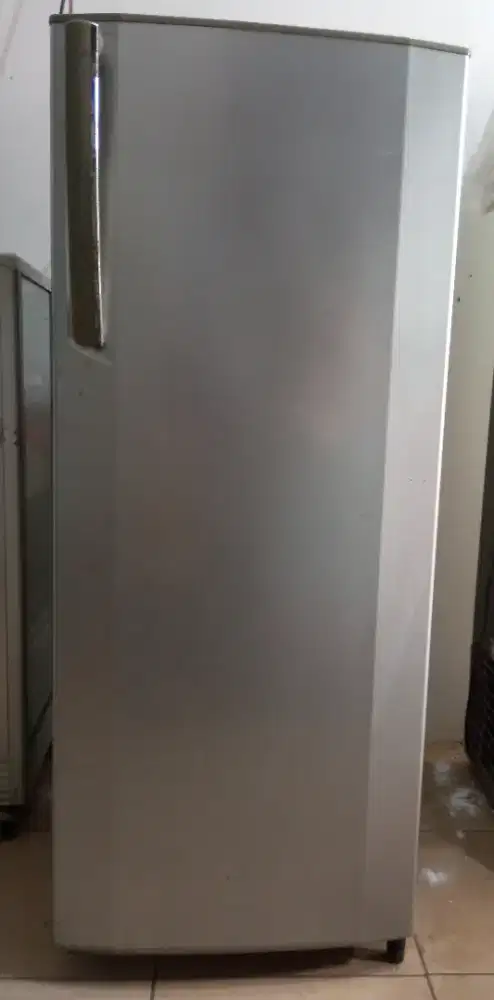Dijual Freezer LG 6 rak