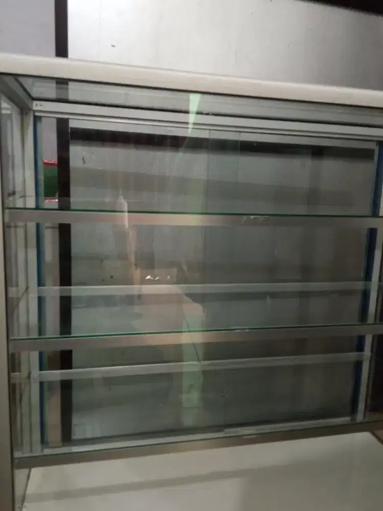 Dijual etalase 1 meter