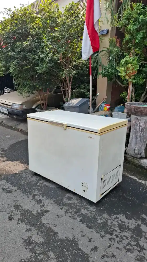 Chest Freezer merk sigma