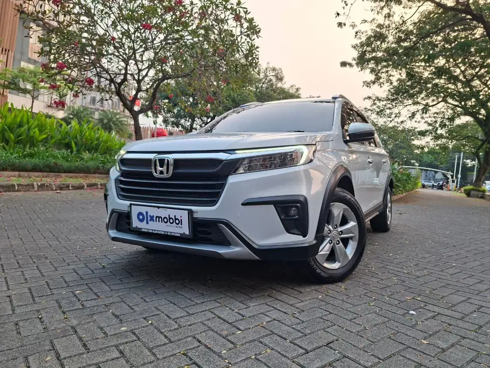 TDP 1 JUTA Honda BR-V 1.5 E Bensin-AT 2022 Putih CVOUB