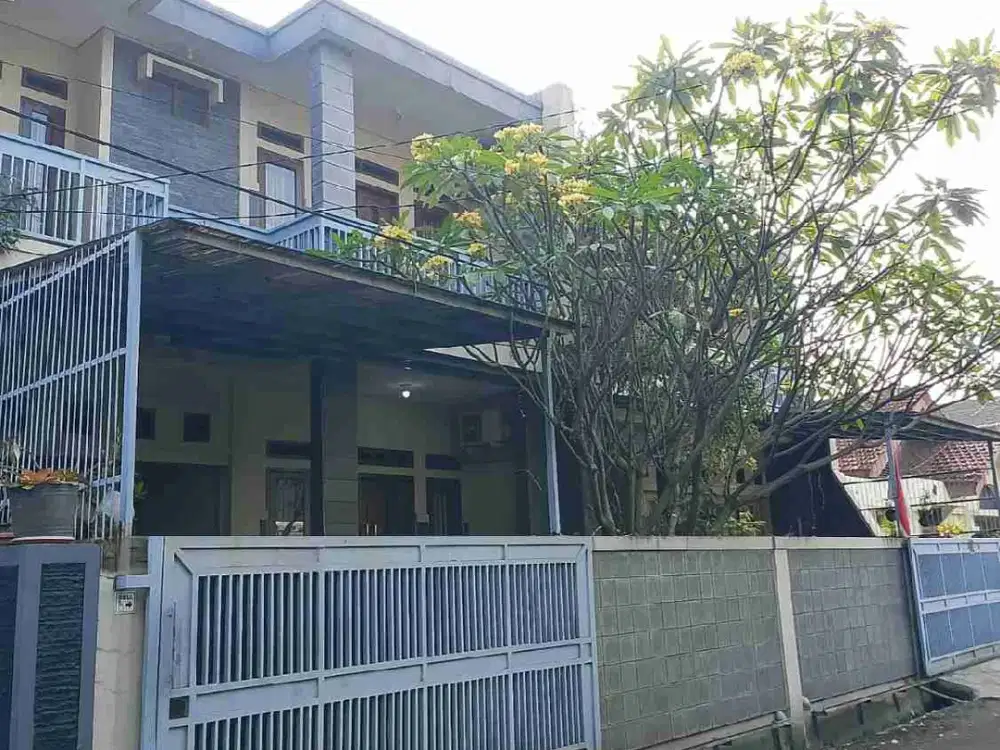 Turun Harga Rumah Murah 2 Lantai di Komplek One Gate Turangga Buah batu