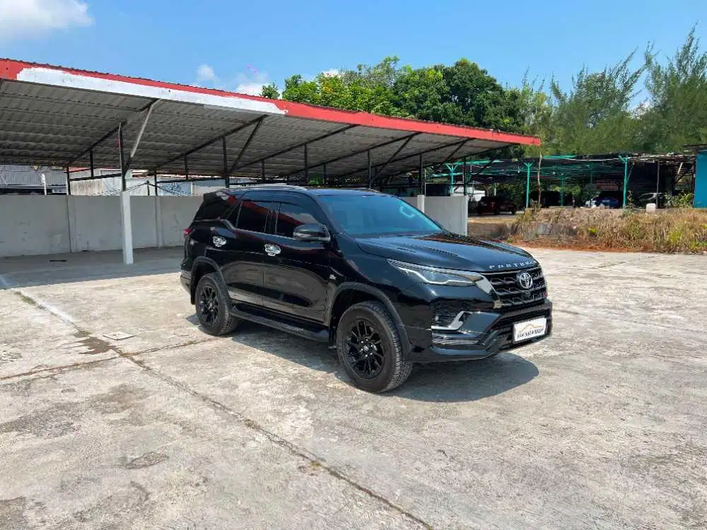 TOYOTA FORTUNER SRZ AT 2024