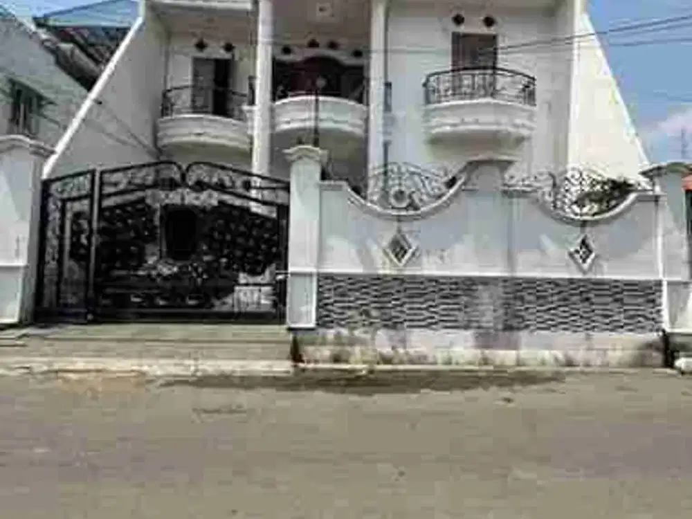 rumah megah non cluster di Cipinang otista