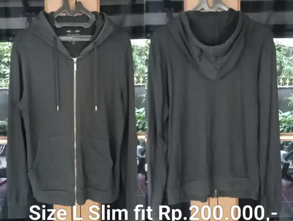 Jaket sweater hoodie hitam slimfit size L