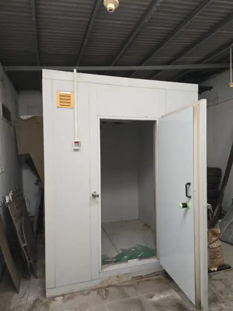 Coolerstored kapasitas 1 ton
