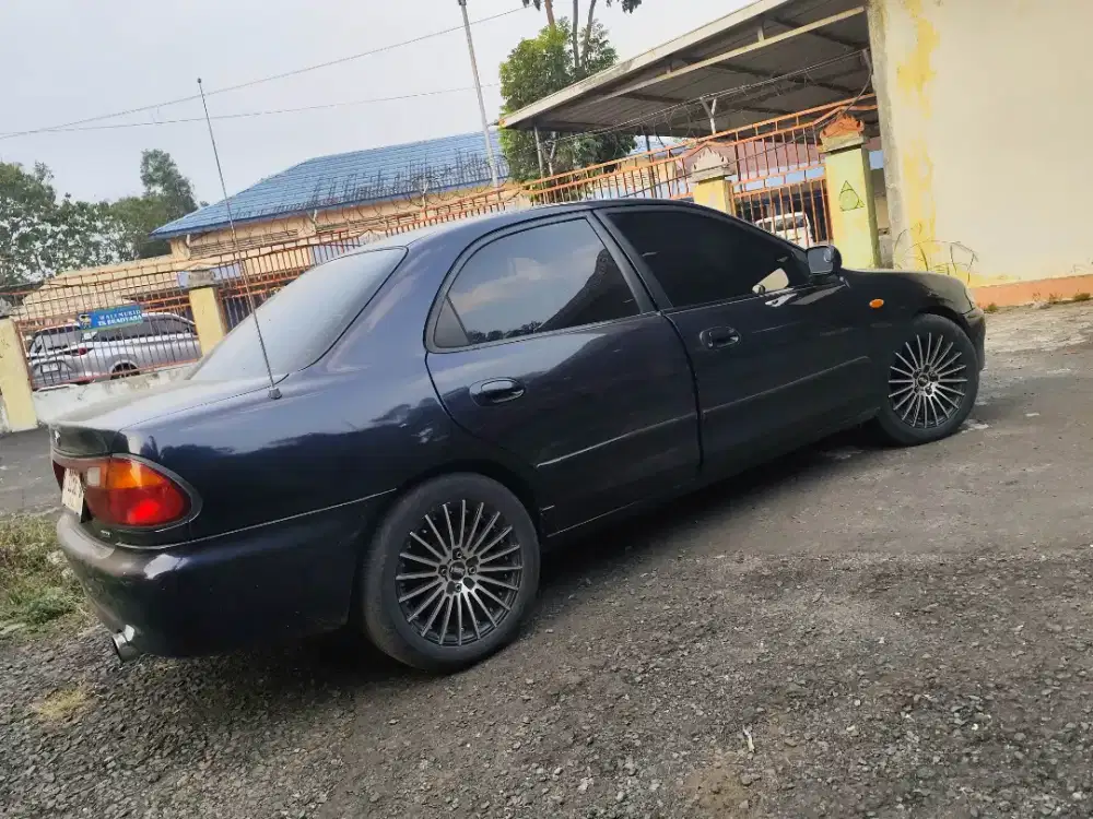 Mazda Lantis 1.8 powerful rawatan motuba lover