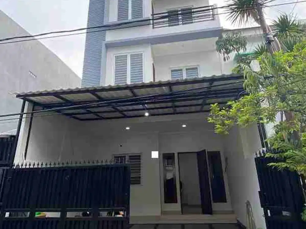 Dijual Rumah 4 Lantai di Sunter Jakarta Utara