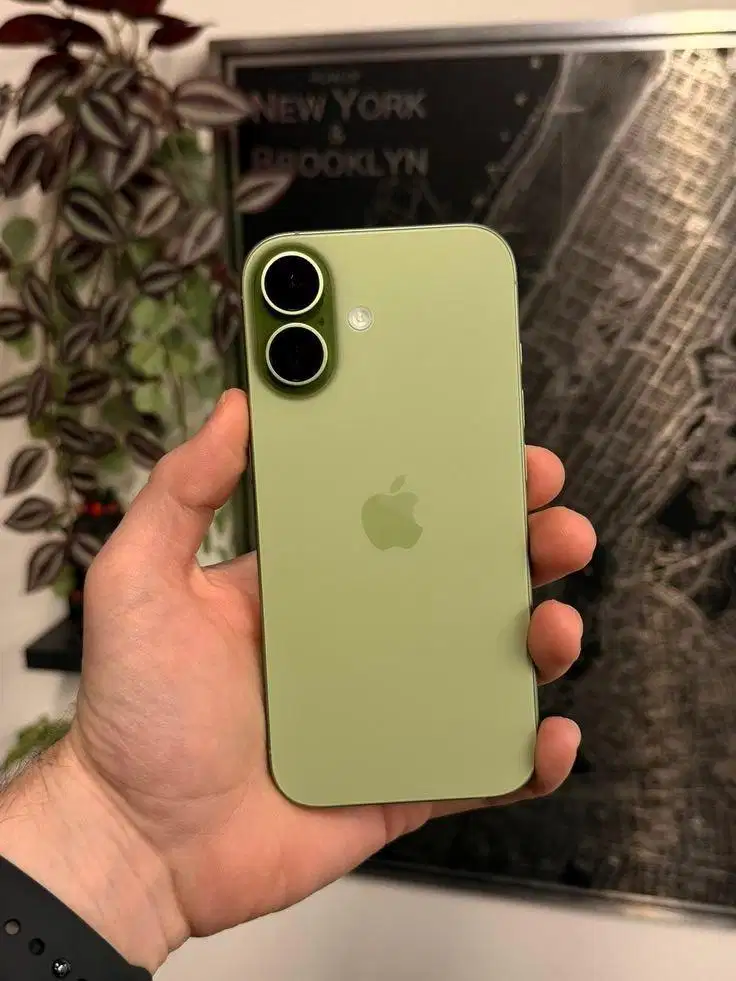 iPhone 17 sage 256Gb