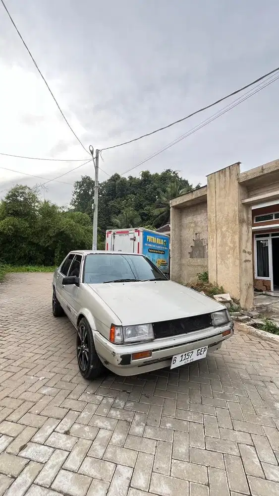 JUAL BU COROLLA GL 85