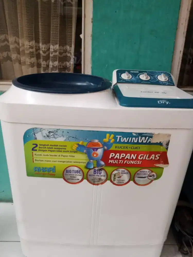 Kulkas dan mesin cuci