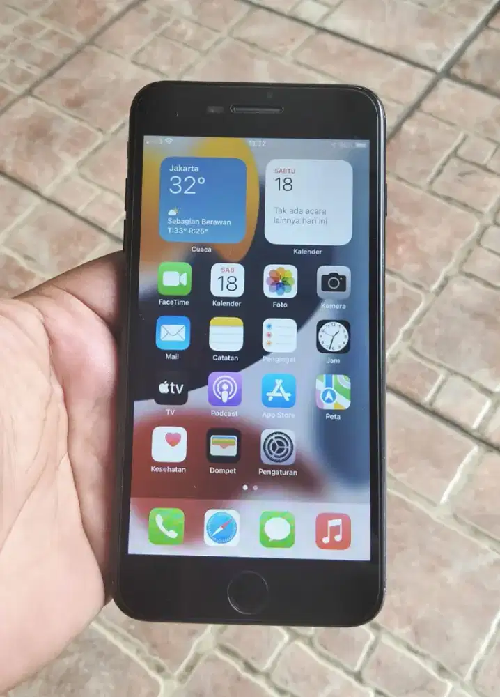 Apple I-Phone 7+ (baca deskripsi)