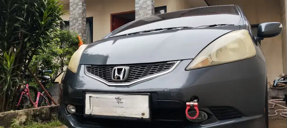 Dijual Mobil Honda Jazz Type RS Tahun 2010