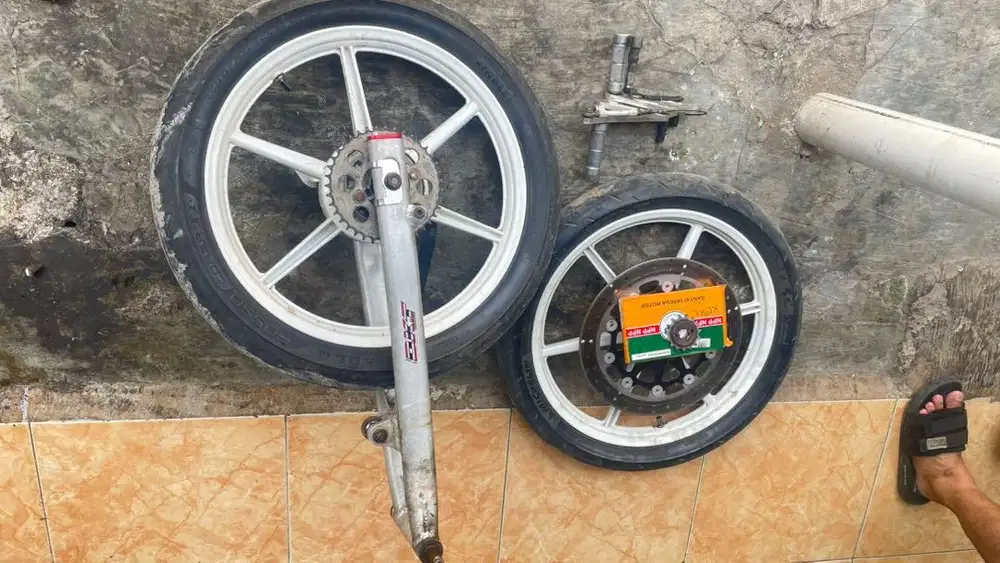 VELG ROSSI, ARM, footstep