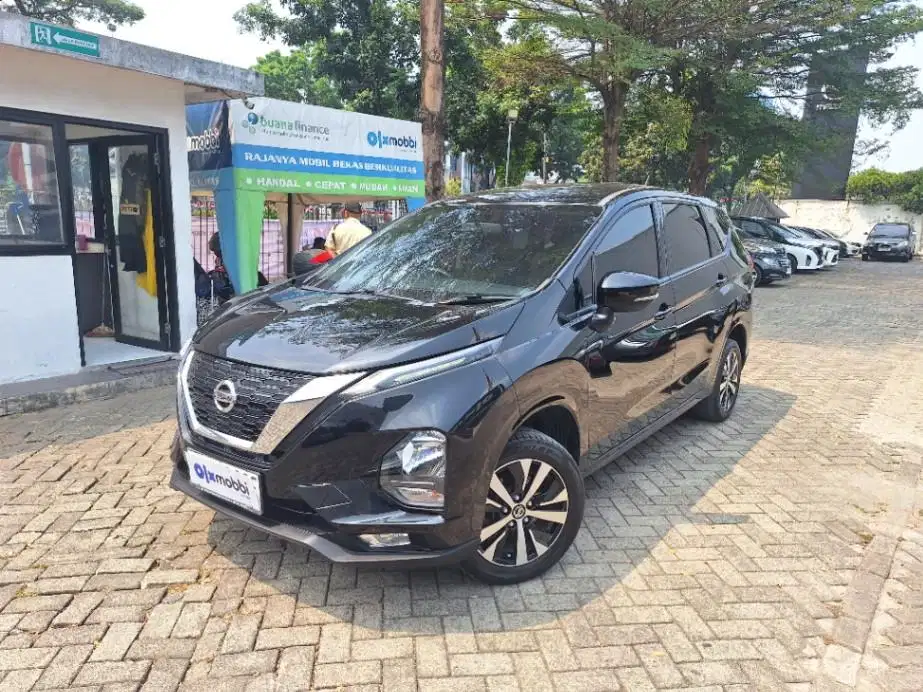 LOW DP Nissan Livina 1.5 VE Bensin-AT 2019 BIF