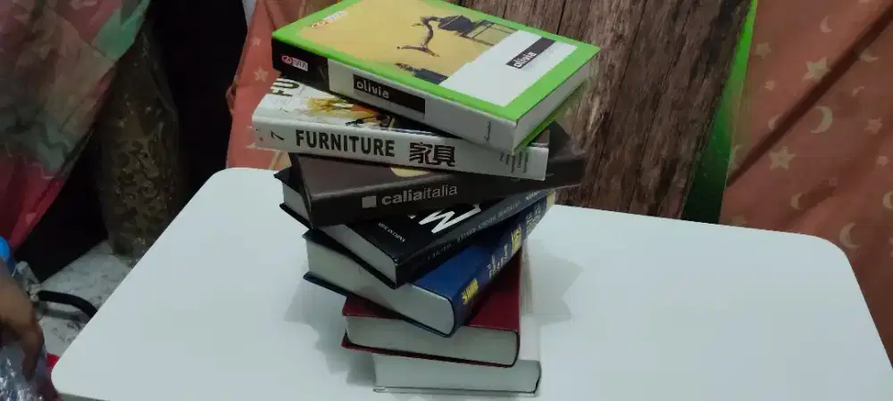 Koleksi Aksesoris Pajangan untuk Studio atau Rumah