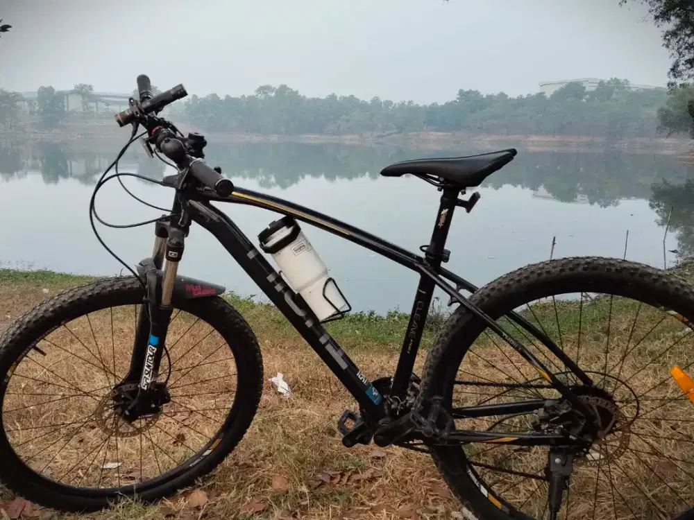 Sepeda Thrill Cleave Pro