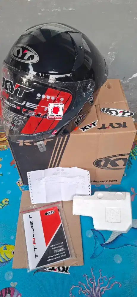 HELM KYT TTR JET XL