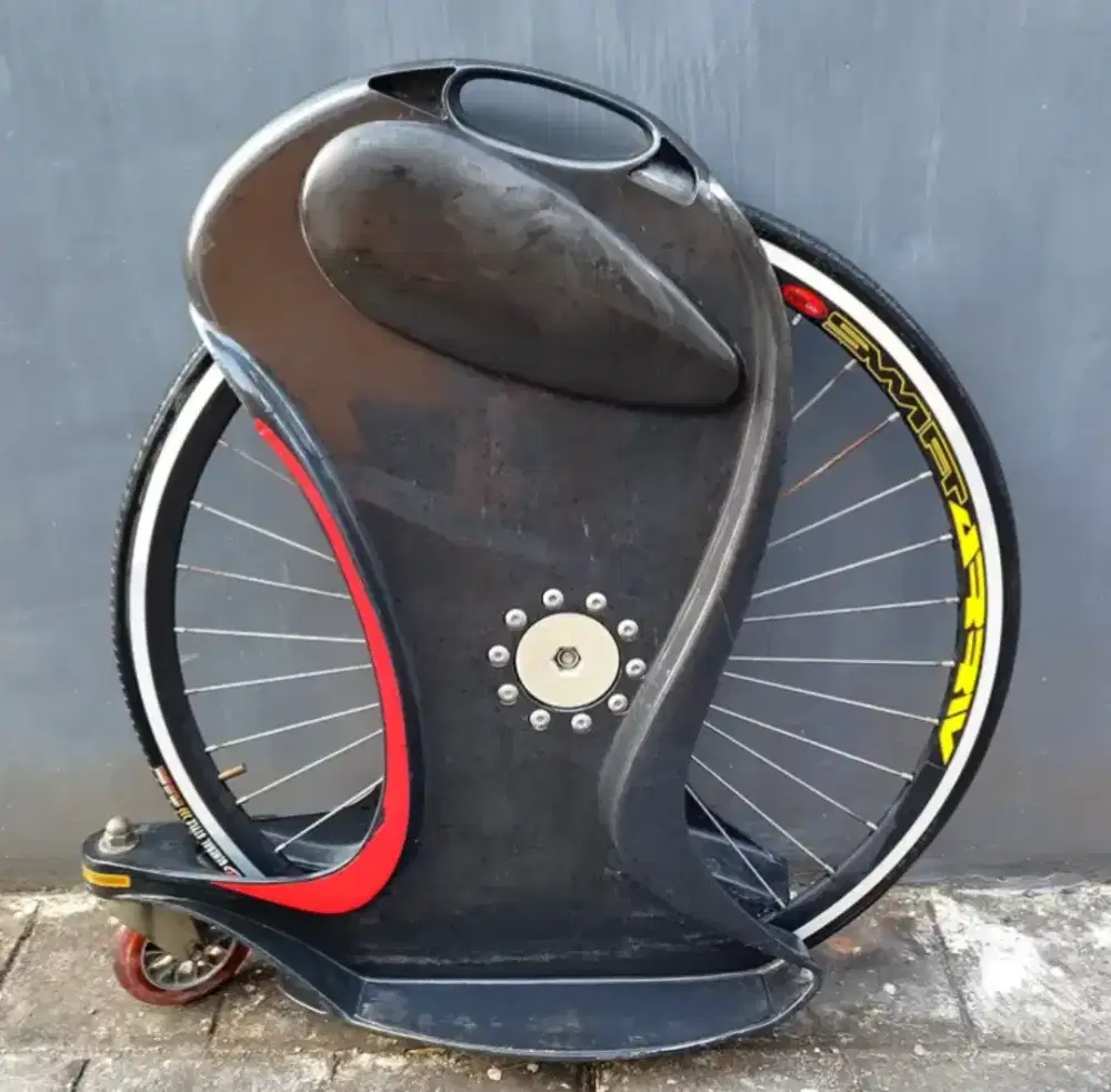 Sepeda .magic wheel.sepeda roda satu.skateboard.alat olahraga