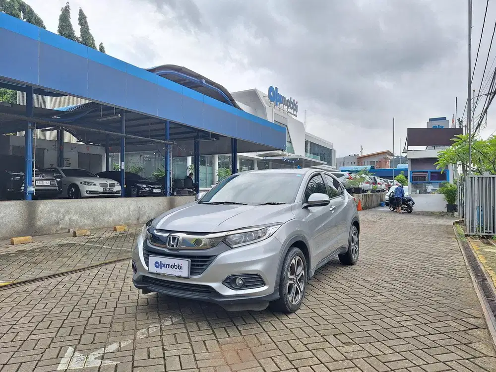 TDP 1 JUTA Honda HR-V 1.5 E Special Edition Bensin-AT 2018 Abu CNIJB